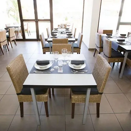 Revoli Playa Apart Hotel *